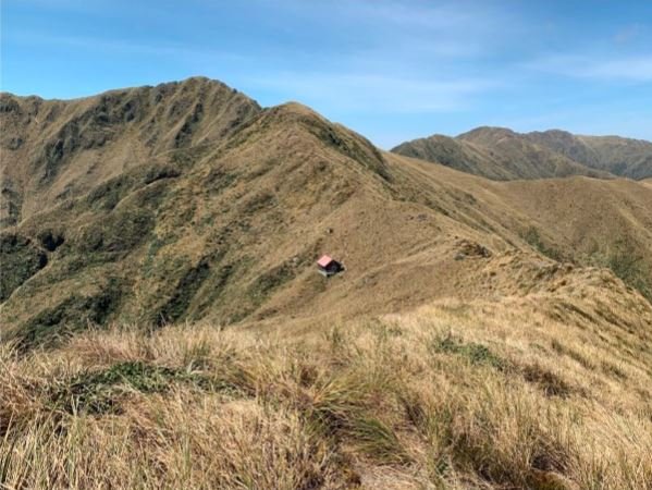 Tarn Ridge and Hut