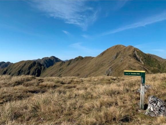 Dundas Hut turnoff with actual Mt Dundas in the foreground (right)